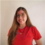 Soy profesora de inglés con más de 8 años de experiencia, enfocada en crear clases personalizadas y en un ambiente de confianza.